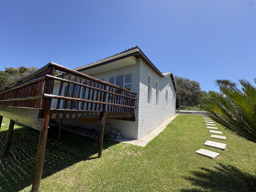 5 Bedroom Property for Sale in Cintsa East Eastern Cape